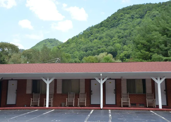 Motel: Travelowes Motel - Maggie Valley